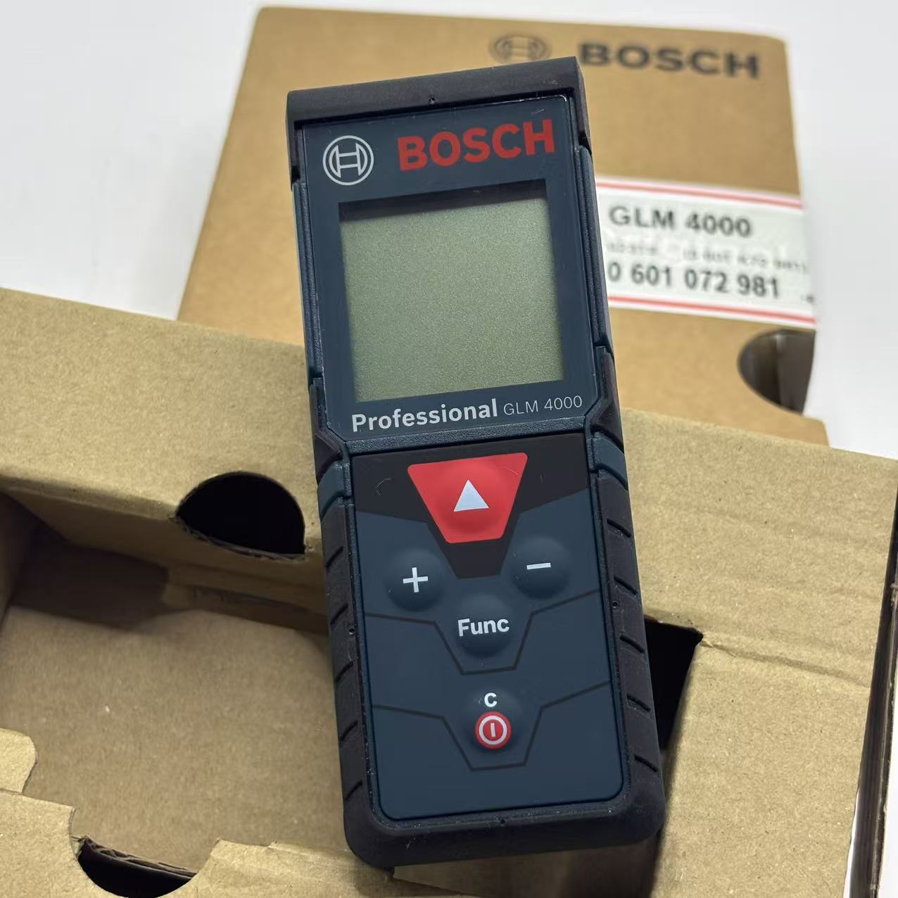 BOSCH GLM 4000 Misuratore Lase - Test Instruments recensione e prezzo
