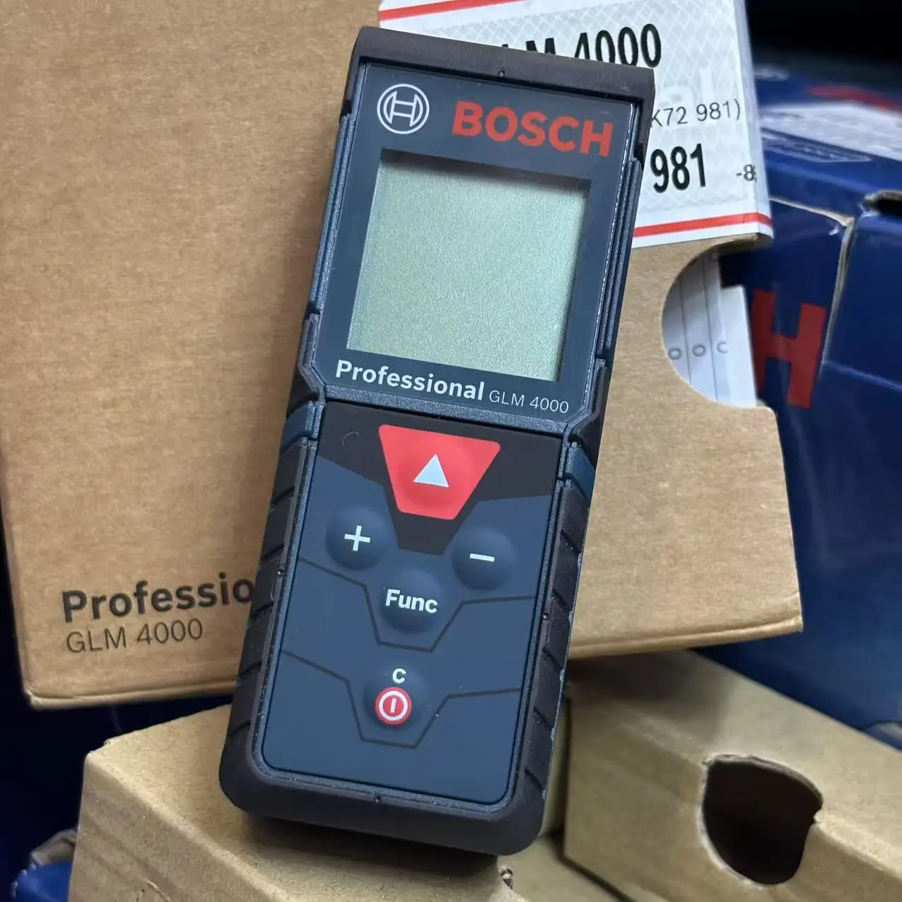BOSCH GLM 4000 Misuratore Lase - Test Instruments recensione e prezzo